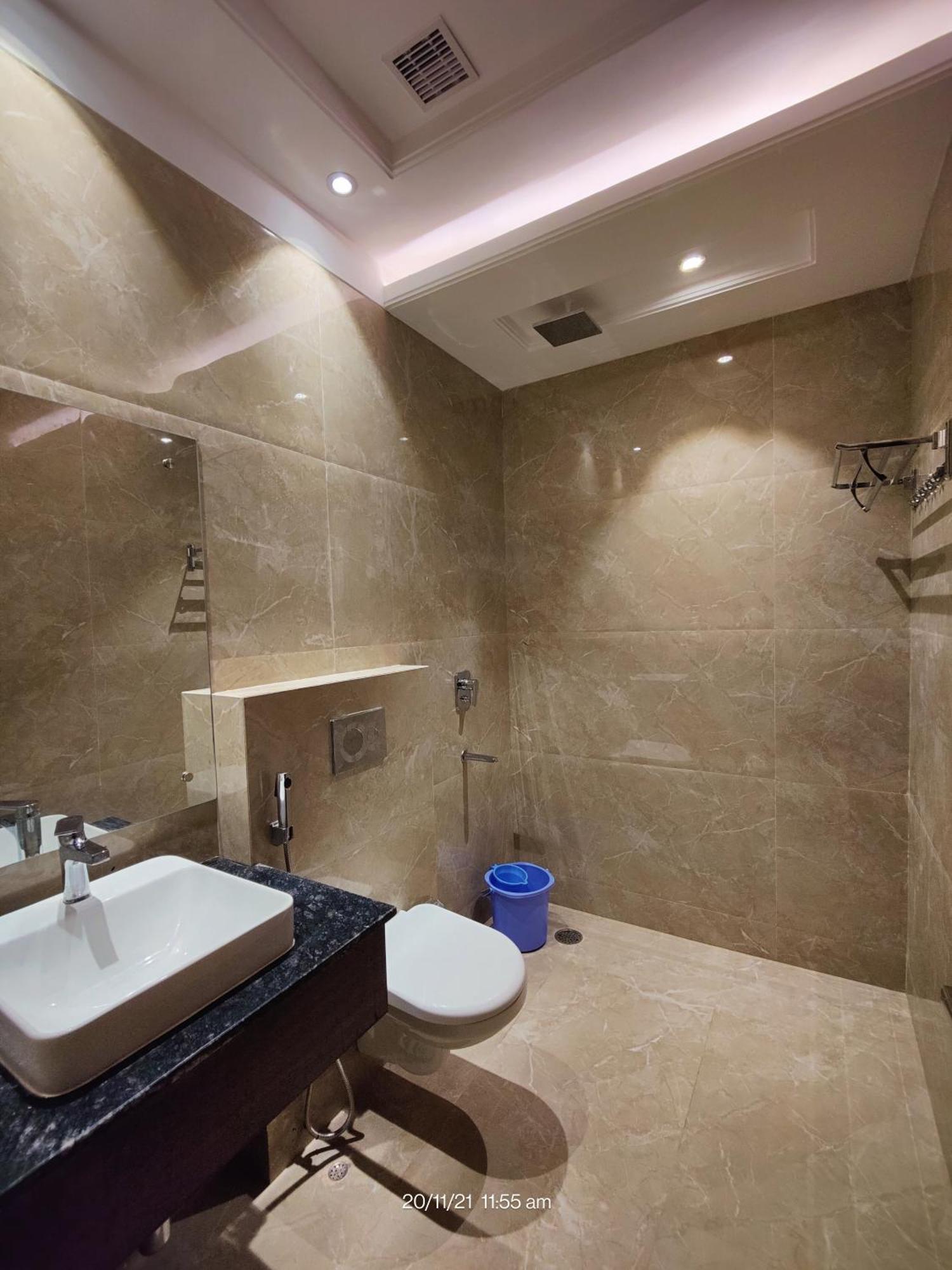 Mds Royal Resort Tulsipur Ngoại thất bức ảnh